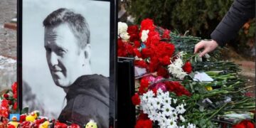 Muerte de Navalni: El Kremlin rechaza acusaciones de envenenamiento en el segundo aniversario