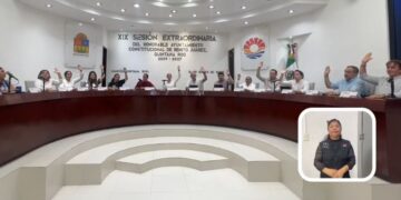 Entrega Ayuntamiento de Cancún facultades en materia de transporte al sistema MOBI; y la oposición alineada