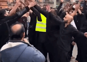 "Ashura en Barcelona: musulmanes chiitas conmemoran en el Arco del Triunfo"
