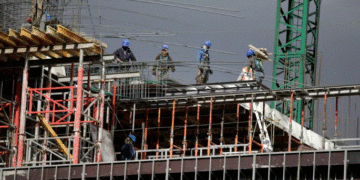 Productividad laboral en México cierra 2025 al alza: Inegi reporta mejora en eficiencia del trabajo