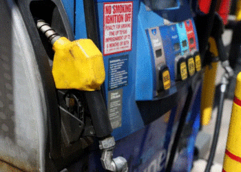 El petróleo se dispara: Brent y WTI registran fuertes alzas por tensiones geopolíticas