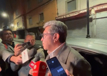 Listo el “Plan B”: recortan prestaciones a funcionarios electorales para ahorrar 4 mil millones