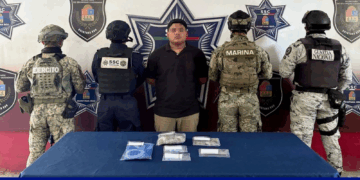 "Capturan a presunto implicado en delitos contra la salud durante el operativo Blindaje Cancún""Capturan a presunto implicado en delitos contra la salud durante el operativo Blindaje Cancún"