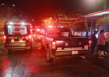 Intoxicación en secundaria de Playa del Carmen: detienen a maestro y director tras caso con alumnas