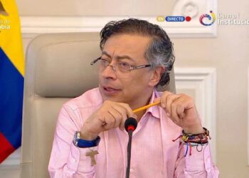 Colombia denuncia posible bombardeo desde Ecuador en zona fronteriza