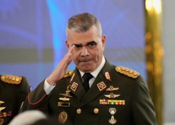 Delcy Rodríguez designa nuevo ministro de la Defensa tras salida de Padrino López