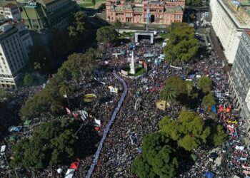 El pueblo argentino se une para defender la Memoria, Verdad y Justicia