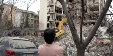 Escala la tensión por los ataques contra infraestructura en Irán lanzados por Israel