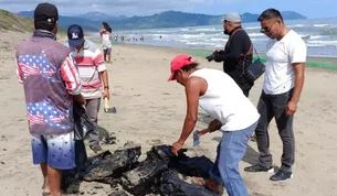 Derrame petrolero en Golfo de México: denuncian desastre ambiental sin control en Veracruz