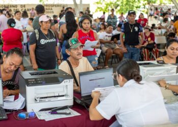 "Impulsa Estefanía Mercado jornada gratuita “Tu identidad es tu derecho” en Playa del Carmen"