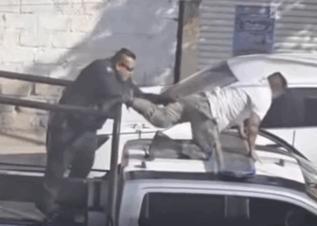 #VIDEO: "Insólita fuga de detenido frente a policías en Playa del Carmen"