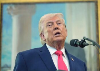 La popularidad de Donald Trump cae a niveles críticos en Estados Unidos