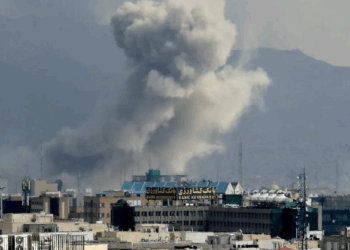 Más de 100 mexicanos permanecen atrapados en Medio Oriente tras ataques internacionales