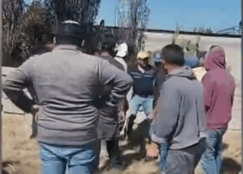 Pobladores intentan realizar un acto de justicia por propia mano contra cuatro personas en Calpulalpan [VIDEO]