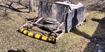 "Rusia muestra su tecnología: robot terrestre militar evacúa a un soldado herido en pleno frente de combate"