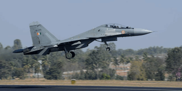 "Se estrella un caza indio durante un vuelo de práctica en el estado de Asam"