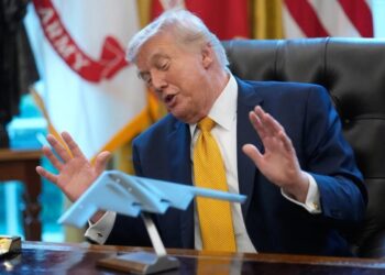 Trump lanza duras amenazas contra la libertad de prensa en EE. UU.