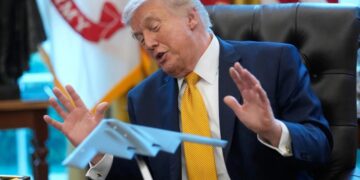 Trump lanza duras amenazas contra la libertad de prensa en EE. UU.