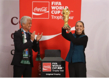 Sheinbaum Recibe la Copa del Mundo a 100 Días del Inicio del Mundial 2026