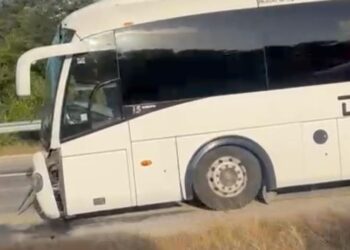 Accidente en la carretera Tulum–Playa del Carmen: chofer implicado seguirá proceso en libertad