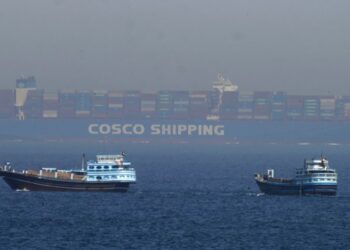 Cierre del estrecho de Ormuz podría sacudir la economía mundial