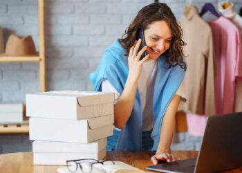 Mujeres al frente del comercio digital en México: estudio de Tiendanube revela su liderazgo