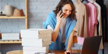 Mujeres al frente del comercio digital en México: estudio de Tiendanube revela su liderazgo