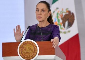 Claudia Sheinbaum defiende el trabajo de Marcelo Ebrard tras críticas por Embajada