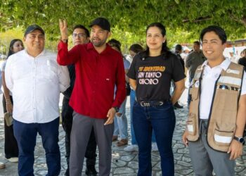 🌱🎨 Conciencia ambiental en Playa del Carmen: juventud y gobierno impulsan cambio con arte