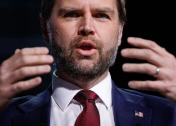 El Vicepresidente de EU enfrenta un clima tenso en foro de Georgia