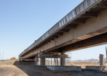 El histórico avance del puente fronterizo entre Rusia y Corea del Norte
