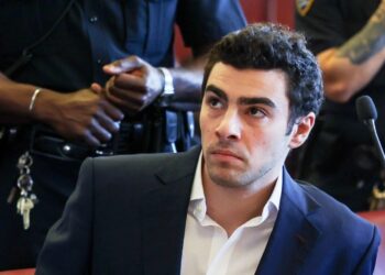 El juicio federal contra Luigi Mangione por el homicidio del CEO de UnitedHealthcare sufre un ligero cambio de fecha