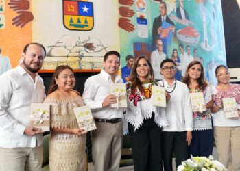 El libro Tulum, Tierra y Manglar rescata la voz de los pueblos mayas en el Congreso del Estado