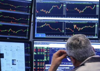 "El precio del Brent cae tras la apertura del Estrecho de Ormuz"