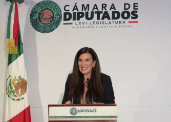 "Kenia López presidenta de la cámara de diputados dijo que no tiene sentido pelear con la ONU y planteó mejor reconocer el informe"
