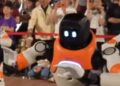 "Robots humanoides protagonizan el futuro del entretenimiento en las plazas de China"