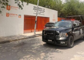 Amenaza de tiroteos en secundarias movilizan operativos de seguridad en Nuevo León