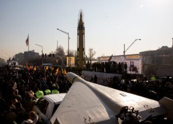 Así han evolucionado las transferencias de armas de China a Irán por décadas