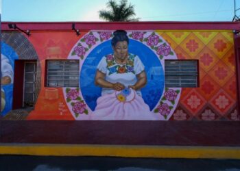 Carrillo Puerto se pinta de historia: Mara Lezama y Mary Hernández inauguran los “Caminos Ancestrales” entre arte, identidad y orgullo maya