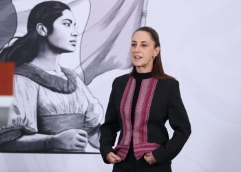 Claudia Sheinbaum viajará a Barcelona, España, en vuelo comercial
