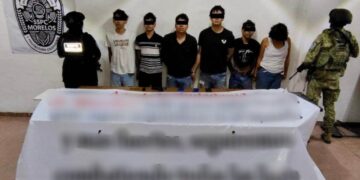 Detienen a seis personas por colocar narcomanta en Tlaltizapán, Morelos