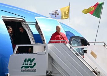 El papa León XIV llega a Camerún, segunda etapa de su viaje a África