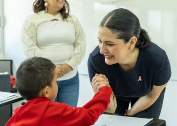 Estefanía Mercado impulsa el bienestar familiar con la donación de cuatro predios para nuevas guarderías del IMSS en Playa del Carmen