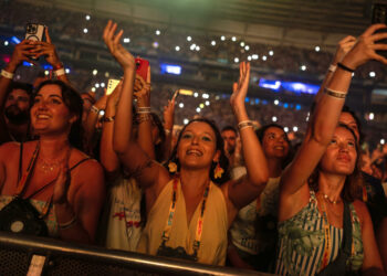 Ingresos de la música latina en EE.UU. superan los mil mdd en 2025