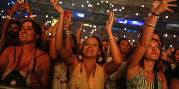 Ingresos de la música latina en EE.UU. superan los mil mdd en 2025