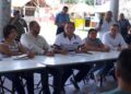 🤝 Nivardo Mena aclara inconformidades y fortalece trabajo con delegados en Lázaro Cárdenas