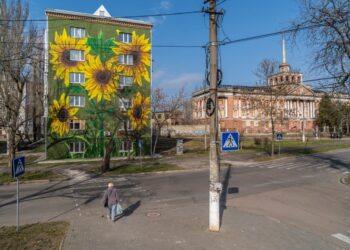 Lo que pasó luego de que Dinamarca adoptara una ciudad en ruinas de Ucrania