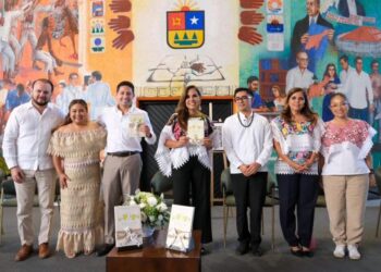 Mara Lezama impulsa la memoria histórica y las raíces mayas con la presentación del libro “Tulum, tierra y manglar”