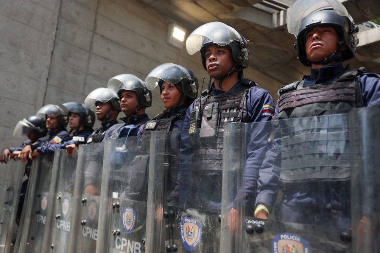 Piden mejora salarial en Venezuela