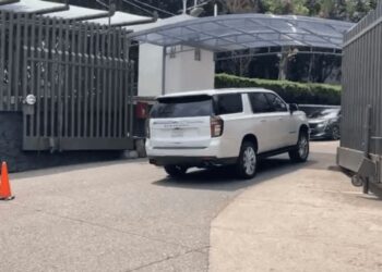 Se reúne gobernadora de Chihuahua con Harfuch por operativo donde murieron 2 agentes de la CIA